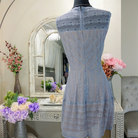 🍒NWT🍒 BCBGMAXAZRIA PERIWINKLE LACE DRESS - Picture 9 of 10